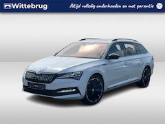 Skoda Superb Combi - 1.4 TSI iV 218pk Sportline DSG Automaat / Panoramadak / Navigatie / APP / LED / Parkeersen