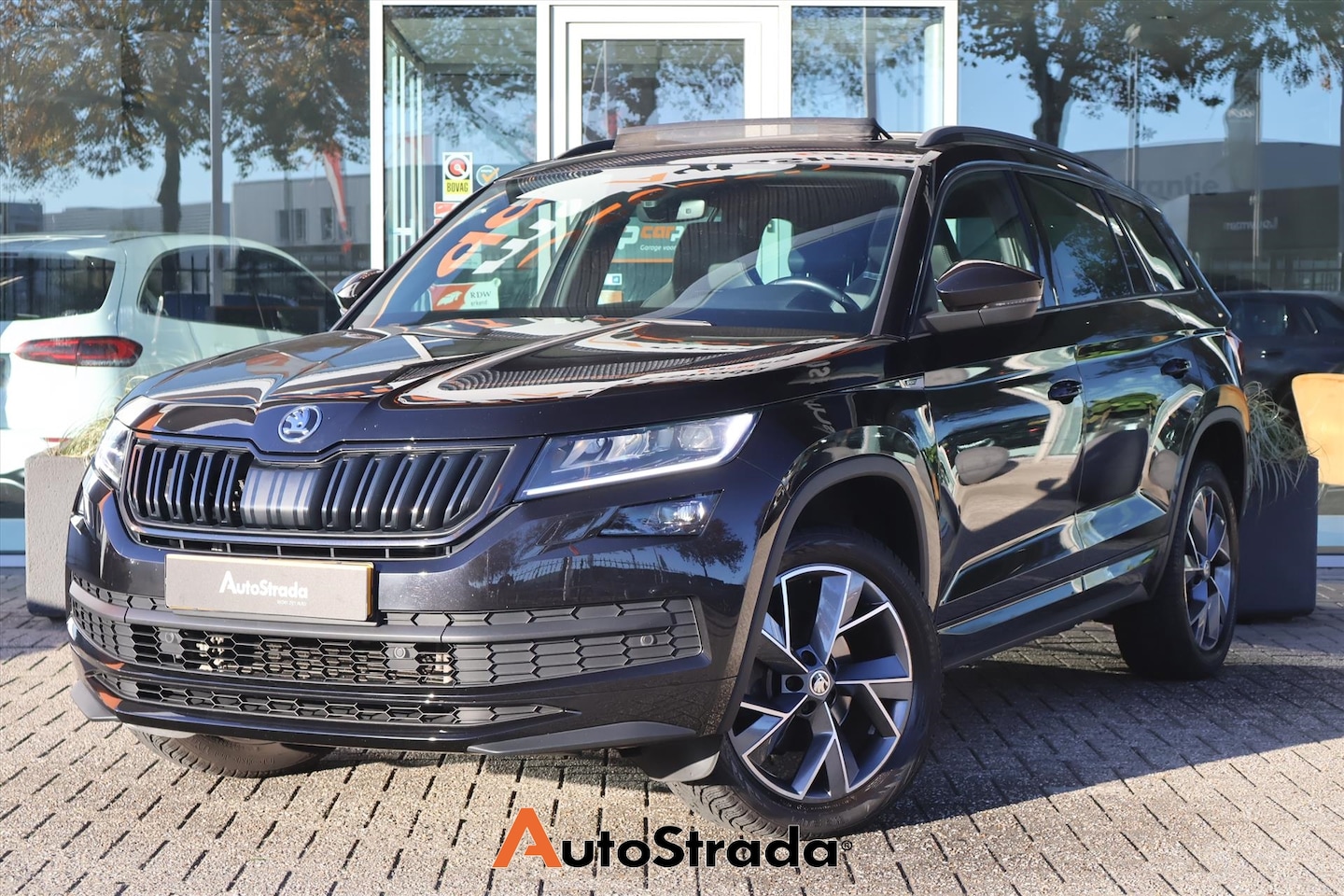 Skoda Kodiaq - 1.5 SportLine 150pk | Memory | Camera | Adaptive | Trekhaak | Keyless | Carplay | Virtual - AutoWereld.nl