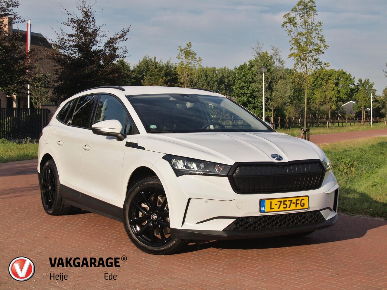 Skoda Enyaq iV - 80 | Camera | Apple Carplay | Sfeerverlichting | Cruise Control | - AutoWereld.nl