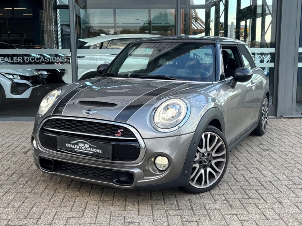 MINI Mini - 2.0 COOPER S 60 YEAR AUTOMAAT LEDER LMV NAVI PDC HEDUPDSPL - AutoWereld.nl