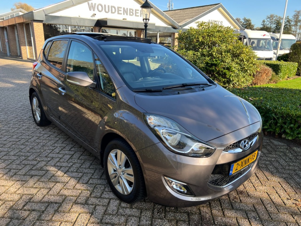 Hyundai ix20 - 1.6i i-Catcher Panodak, Navi, Cam, Automaat, Leder - AutoWereld.nl