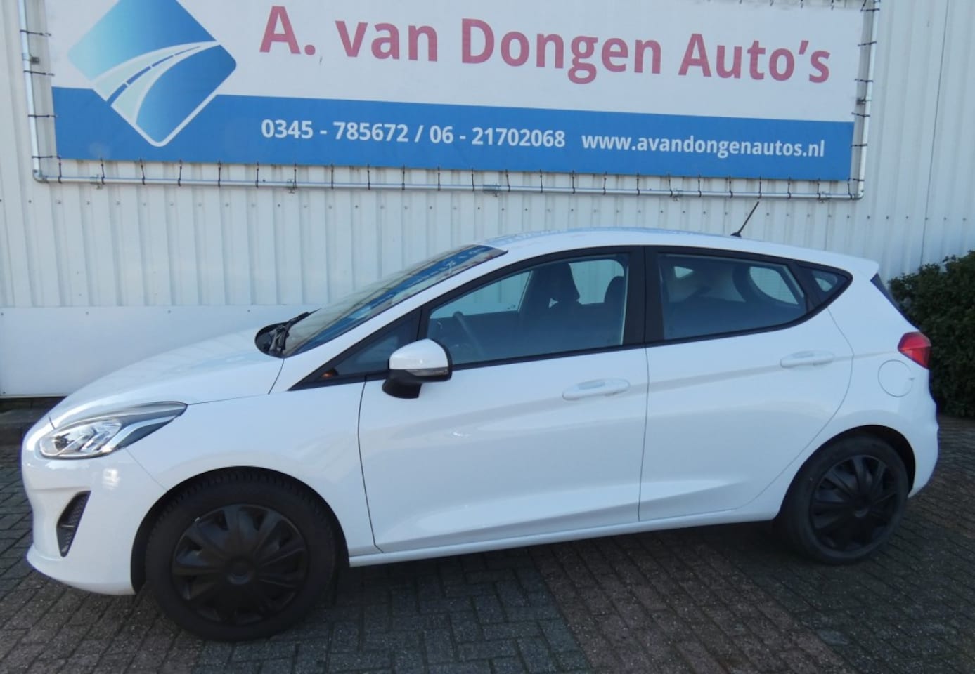 Ford Fiesta - 1.1 Trend 1.1 TREND,Airci,Bltooth,Lane Ass,APK 17-7-27 - AutoWereld.nl