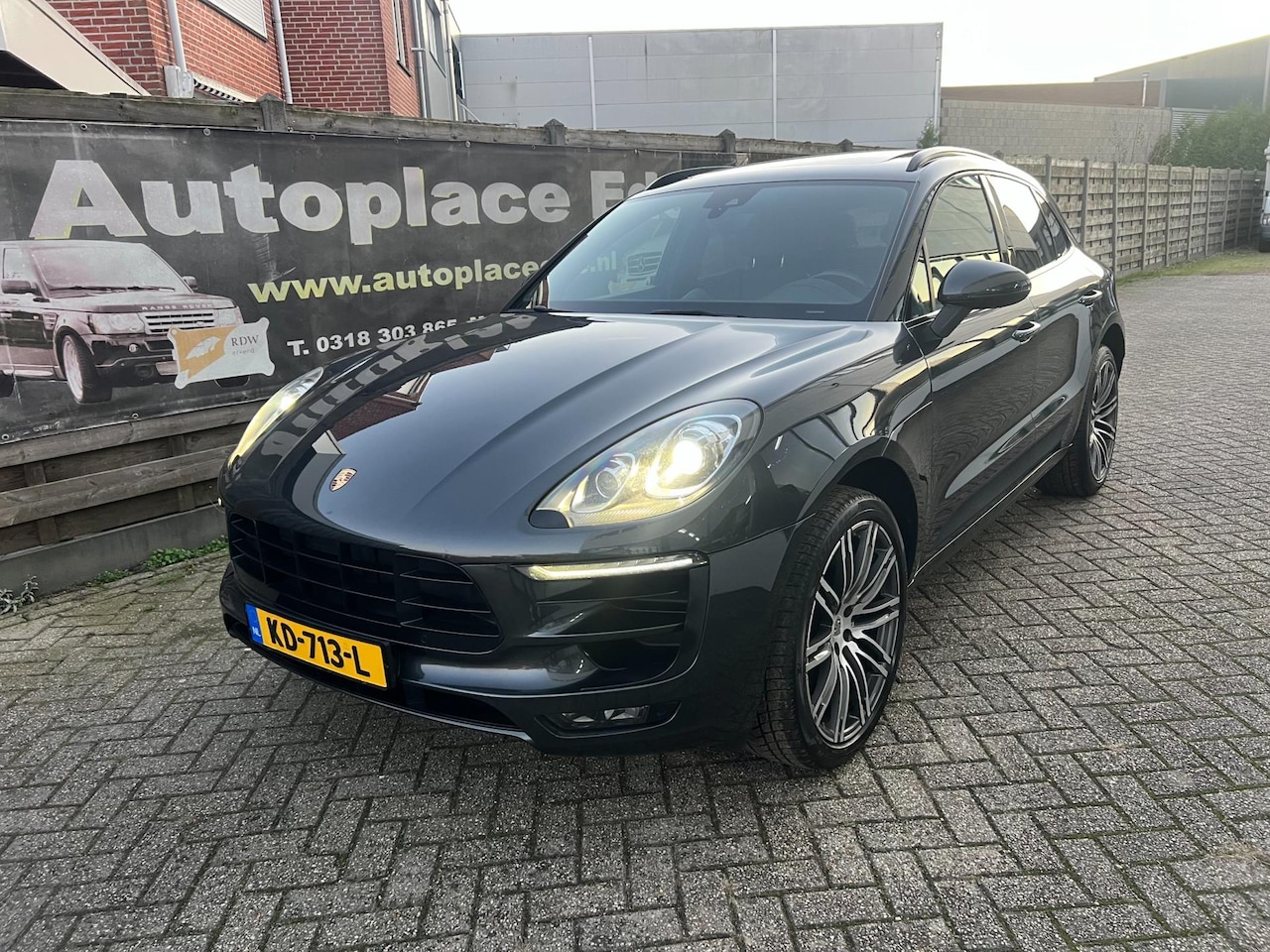 Porsche Macan - 2.0T PANORAMADAK ADAPTIVE CRUISE CONTROL XENON - AutoWereld.nl