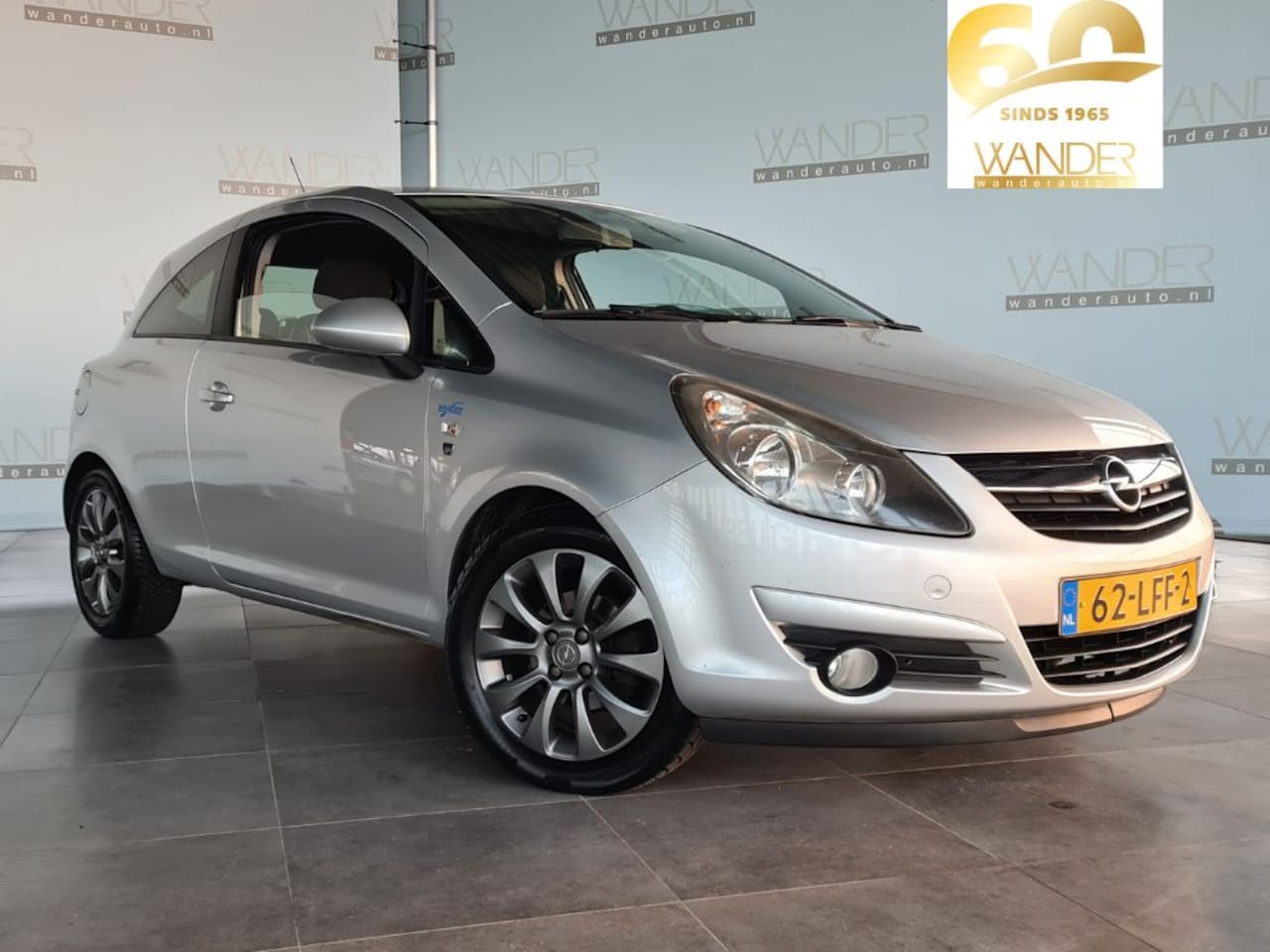 Opel Corsa - 1.2 16V '111' Edition /Airco/Elektrische ramen voor/LMV - AutoWereld.nl