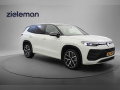 Volkswagen Tayron - 1.5 eTSI R-Line Edition 7 Persoons Automaat - Carplay, Camera, Stoelverw