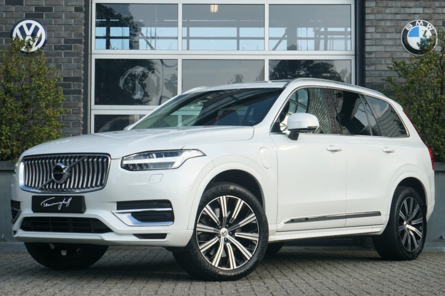 Volvo XC90 - 2.0 T8 AWD INSCRIPTION - 7-PERS. - PANO - LEDER - AutoWereld.nl