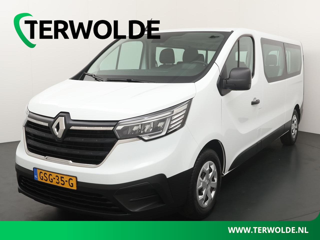 Renault Trafic Passenger - L2 Blue dCi 110 S&S Life | 9 Persoons | Trekhaak | Airco | - AutoWereld.nl
