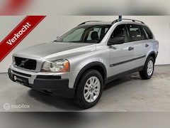 Volvo XC90 - 2.5 T Momentum 7-ZITPLAATSEN/LEER/XENON