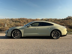 Porsche Taycan - GTS 84 kWh Hockenheim Edition | 1/180 | 598 pk | NL auto |