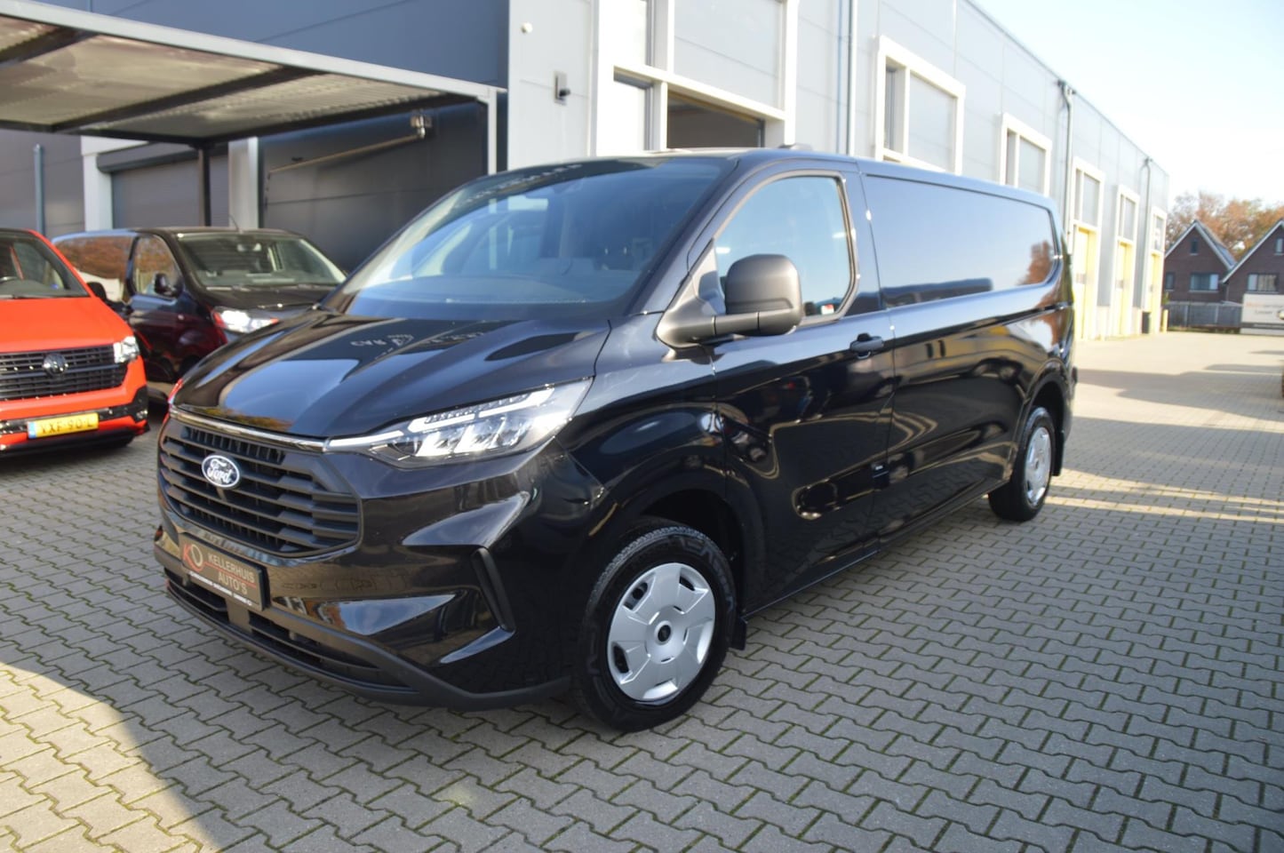 Ford Transit Custom - 320 2.0 TDCI L2H1 Limited 320 2.0 TDCI L2H1 Limited - AutoWereld.nl