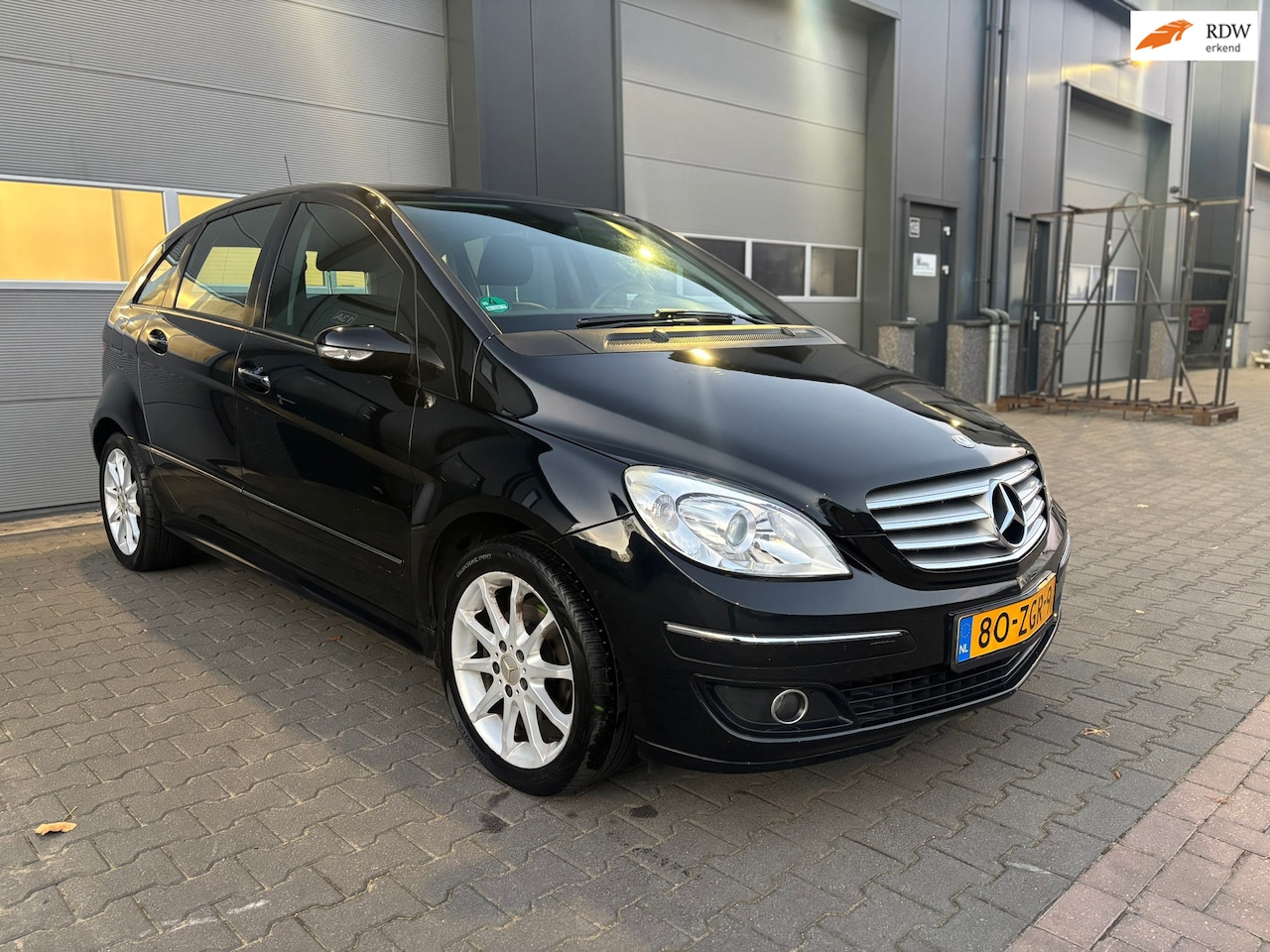 Mercedes-Benz B-klasse - 200 5DRS|AUTOMAAT|Airco|Cruise Controle|Stoelverwarming|trekhaak|Nieuwe APK - AutoWereld.nl