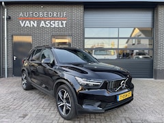 Volvo XC40 - 2.0 T4 R-Design Harman Kardon , Navi , Camera