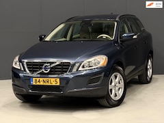 Volvo XC60 - 2.0T Kinetic AUTOMAAT NAVI/PDC/AIRCO/CRUISE | DEALER ONDERHOUDEN