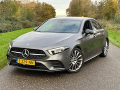 Mercedes-Benz A-klasse - 200 Premium Plus AMG pakket/19''/Camera/Cruise