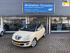 Lancia Y(psilon) - Ypsilon 1.4-16V Argento DFN / Airco / Automaat / Nap