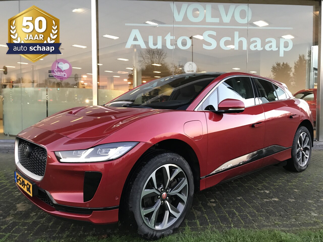 Jaguar I-PACE - EV400 HSE 90 kWh | Rijklaar incl garantie | Panoramadak Trekhaak Navigatie Stoelverwarming - AutoWereld.nl