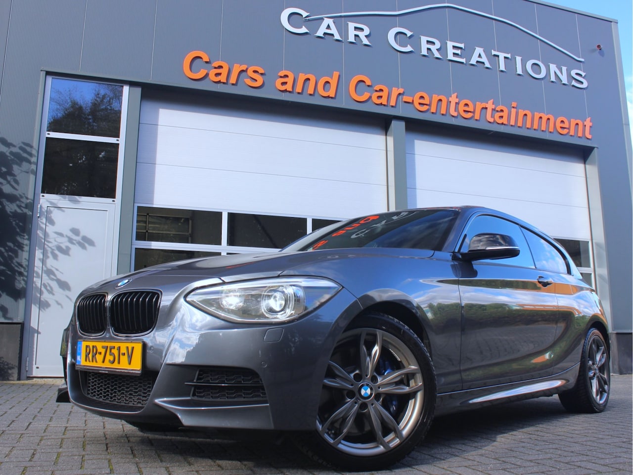 BMW 1-serie - M135i 320 Pk Automaat Leer - AutoWereld.nl