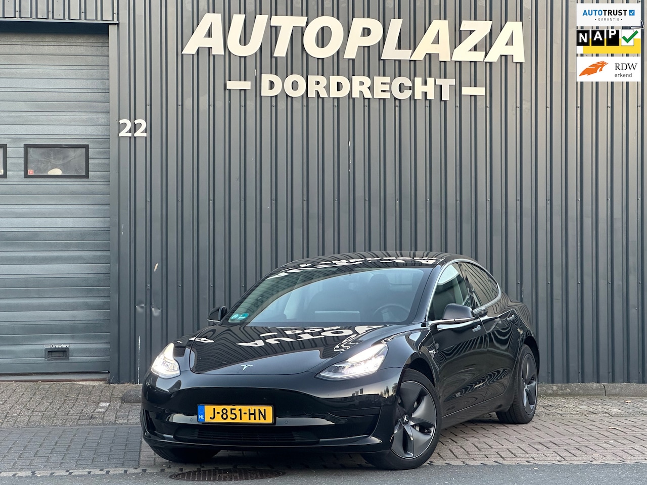 Tesla Model 3 - Standard RWD Plus 60 kWh SOH 87% - AutoWereld.nl