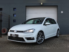 Volkswagen Golf - 1.4 TSI 140pk R-Line Highline|Pano|PDC|Xenon|18 inch