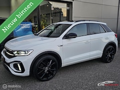 Volkswagen T-Roc - 1.5 TSI 3x R-line Panorama/Keyless/Beats/Black Style