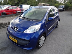 Peugeot 107 - AIRCO | INRUIL KOOPJE | APK 25-8-2026 |
