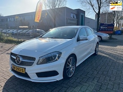Mercedes-Benz A-klasse - 180 - AMG - ALCANTARA - LEDER - NAP