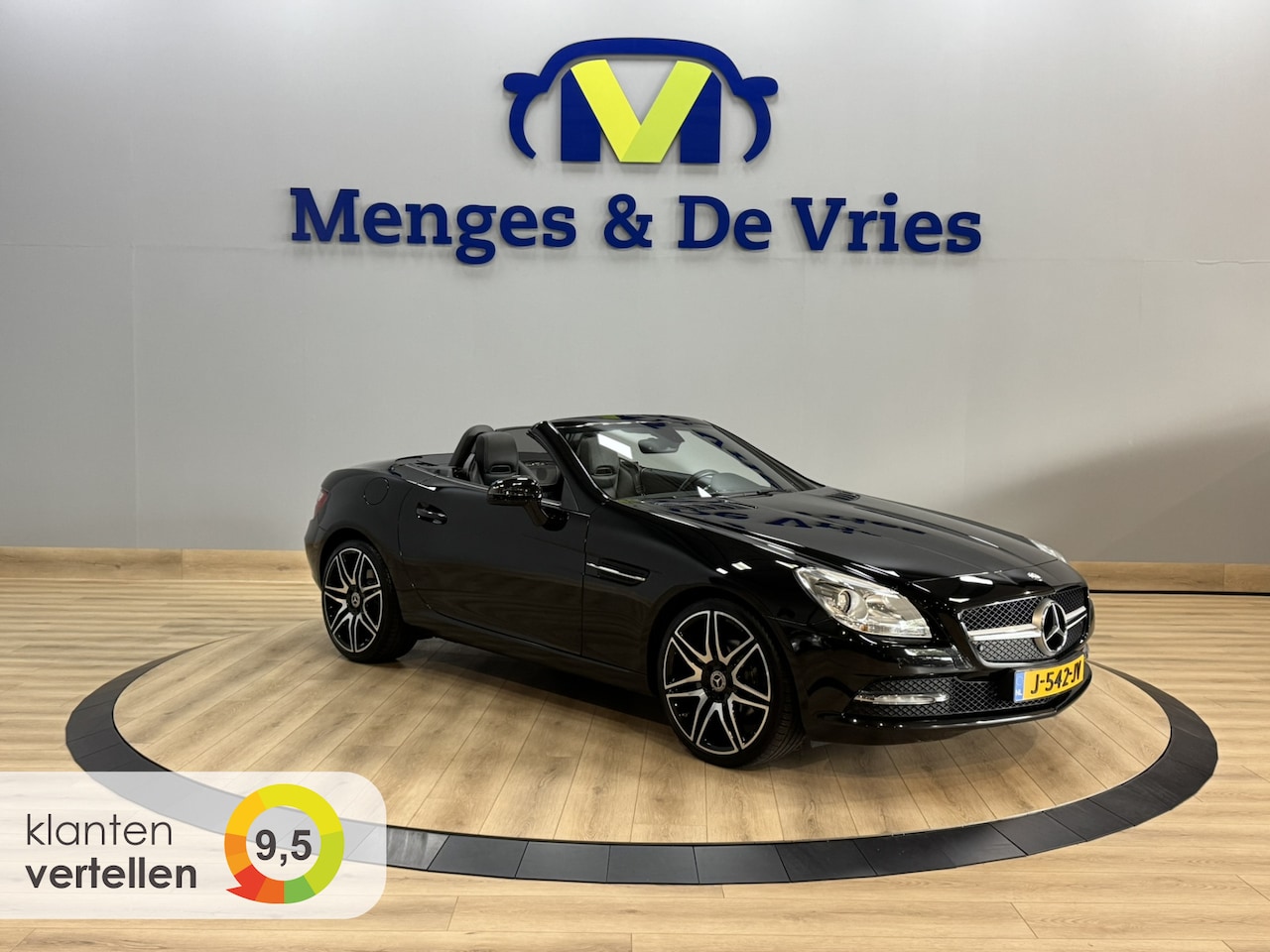 Mercedes-Benz SLK-klasse - 200 AMG Airco | Cruise Control | Nek\stoel Verwarming | Navigatie | Leder | Parkeer Sensor - AutoWereld.nl
