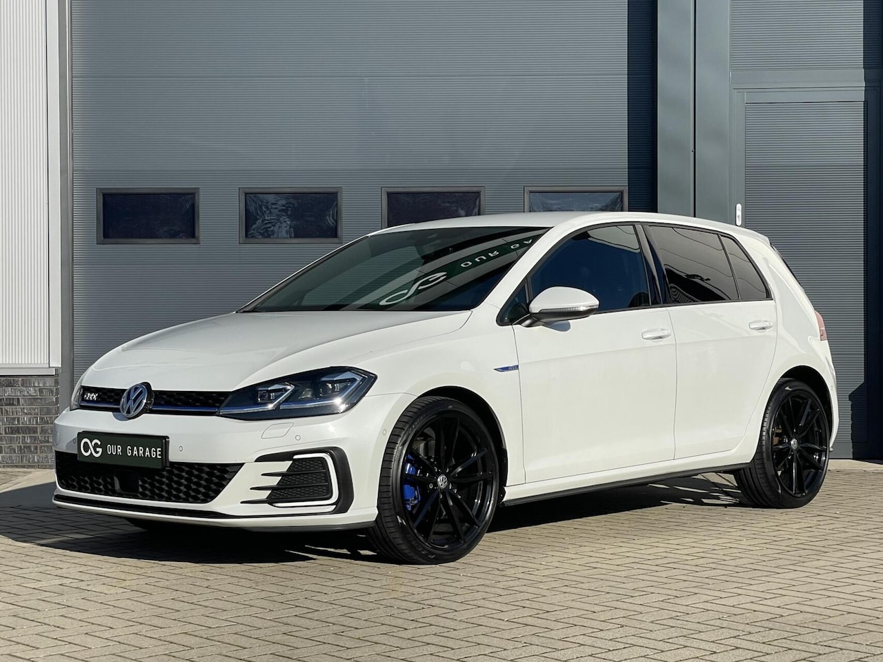 Volkswagen Golf - 1.4 TSI PHEV GTE|ACC|CarPlay|Virtual|Trekhaak - AutoWereld.nl