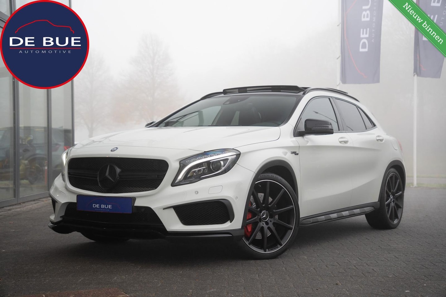 Mercedes-Benz GLA-Klasse - AMG 45 4MATIC|Edition 1|Panoramadak|7G Designo|Camera|Memory|Volledig Onderhouden - AutoWereld.nl