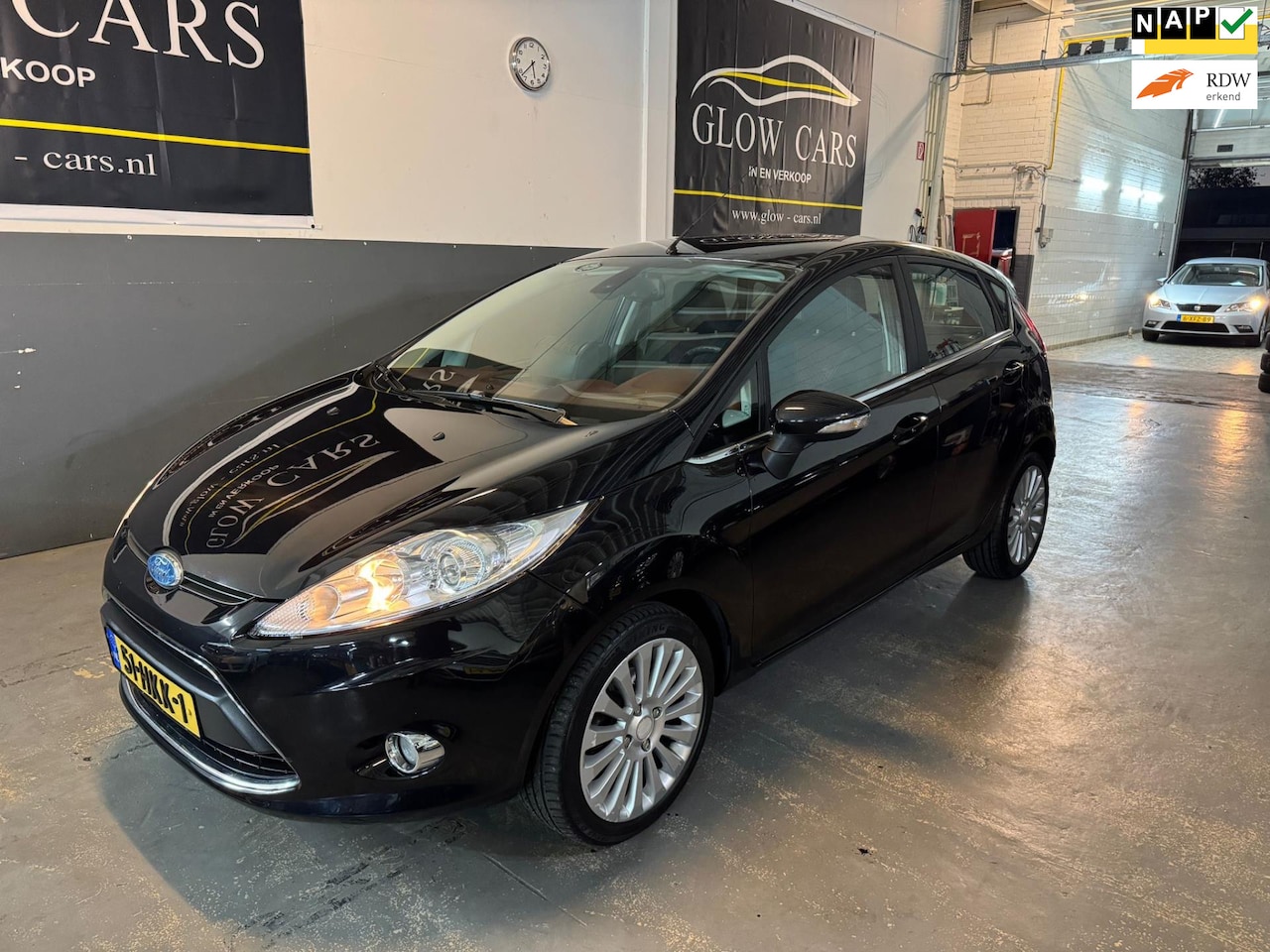 Ford Fiesta - 1.25 Titanium AIRCO|TREKHAAK|NAP|PDC| - AutoWereld.nl