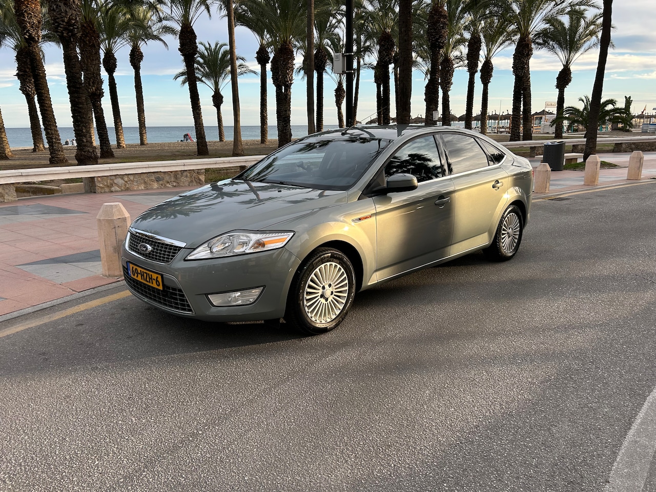 Ford Mondeo - 2.0-16V Titanium Limited Edition 2e eig., volledig dealer onderhouden - AutoWereld.nl