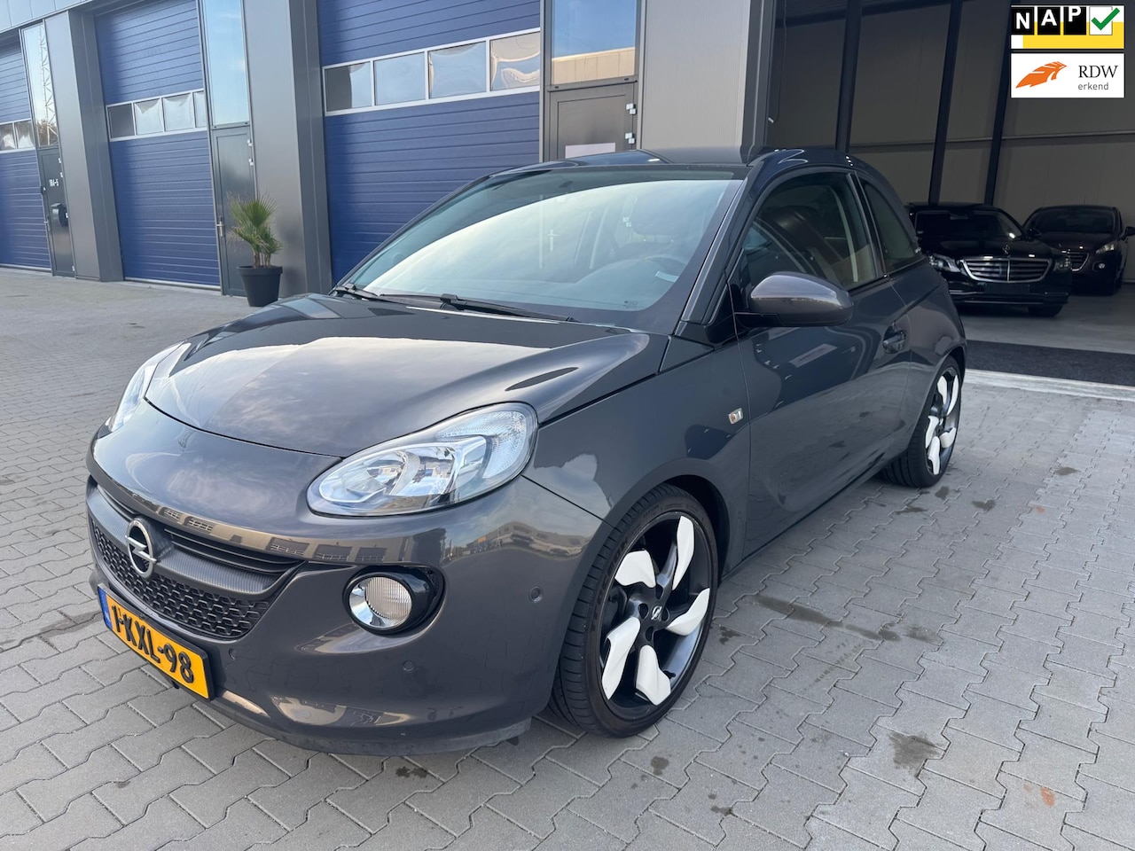 Opel ADAM - 1.2 Jam AIRCO NAP Carbon Super nette auto!! - AutoWereld.nl