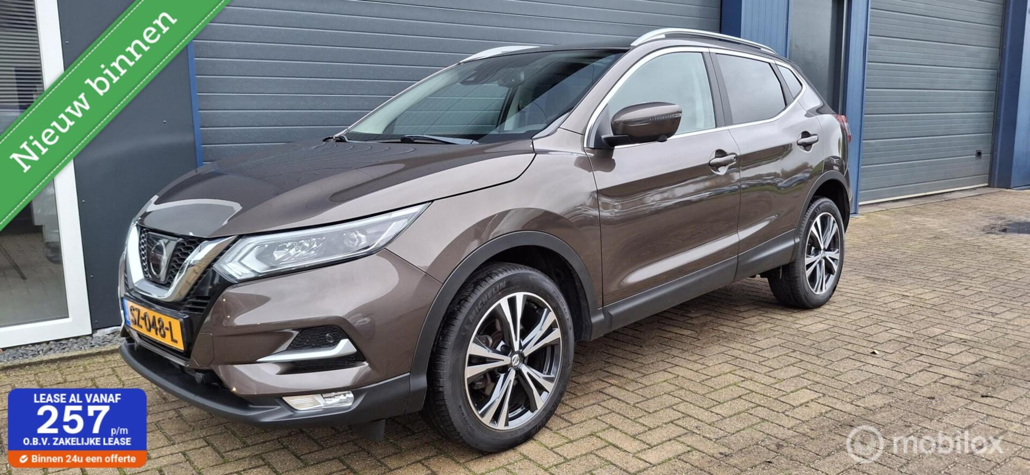Nissan Qashqai - 1.2 ,Pano,stoelverw,trekhaak - AutoWereld.nl