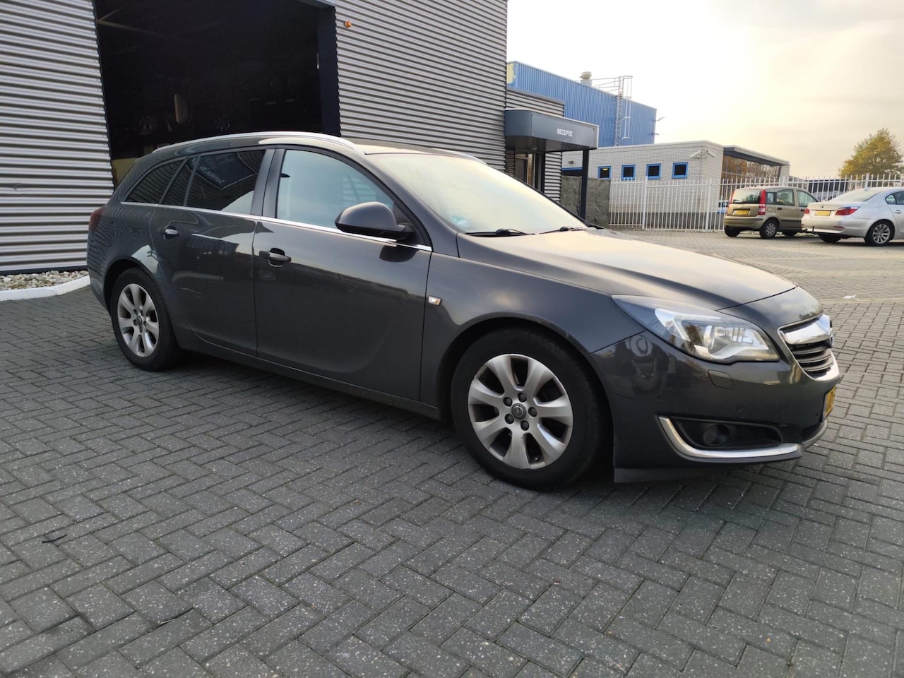 Opel Insignia Sports Tourer - 2.0 CDTI EcoFLEX Business+|prijs is ex BPM| - AutoWereld.nl