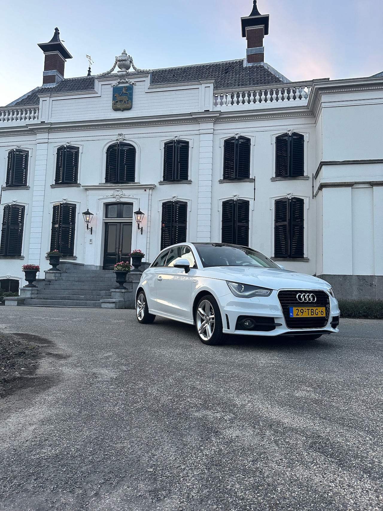 Audi A1 - 1.2 TFSI Pro Line S NIEUW APK PANO/NAVI Leder/Stof s-line - AutoWereld.nl