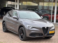 Alfa Romeo Stelvio - 2.0 T AWD First Edition|Pano|Leer|Camera|Sublieme staat|Vol 280 PK
