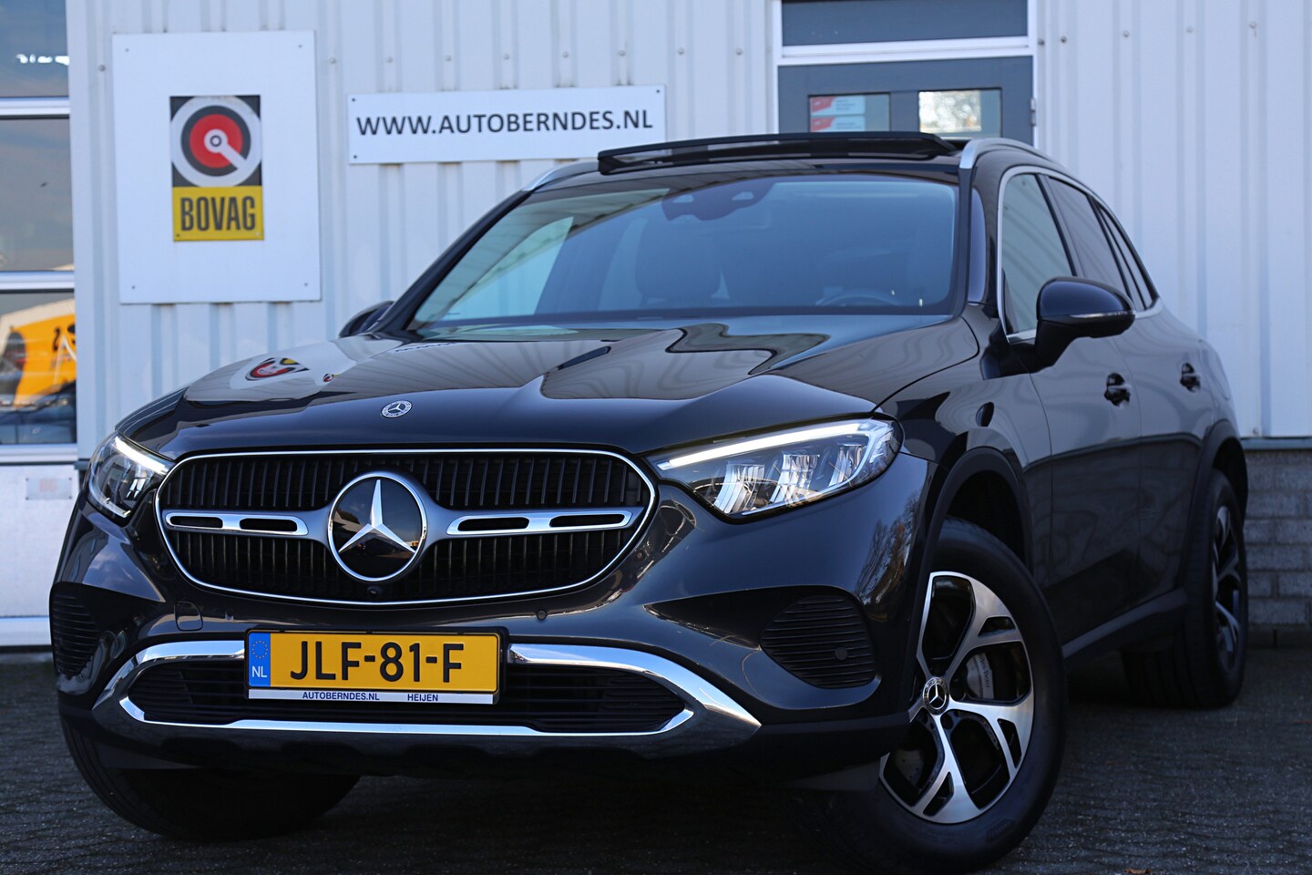 Mercedes-Benz GLC-klasse - 300e 4MATIC Plug in hybride PHEV*Perfect MB Onderh.*1ste Eig.*BTW*Luchtvering/Pano/Elek. T - AutoWereld.nl