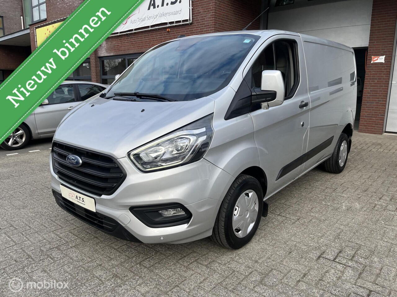 Ford Transit Custom - 280 2.0 TDCI L1H1 NAVI*CAMERA*CRUISE*PDC* - AutoWereld.nl