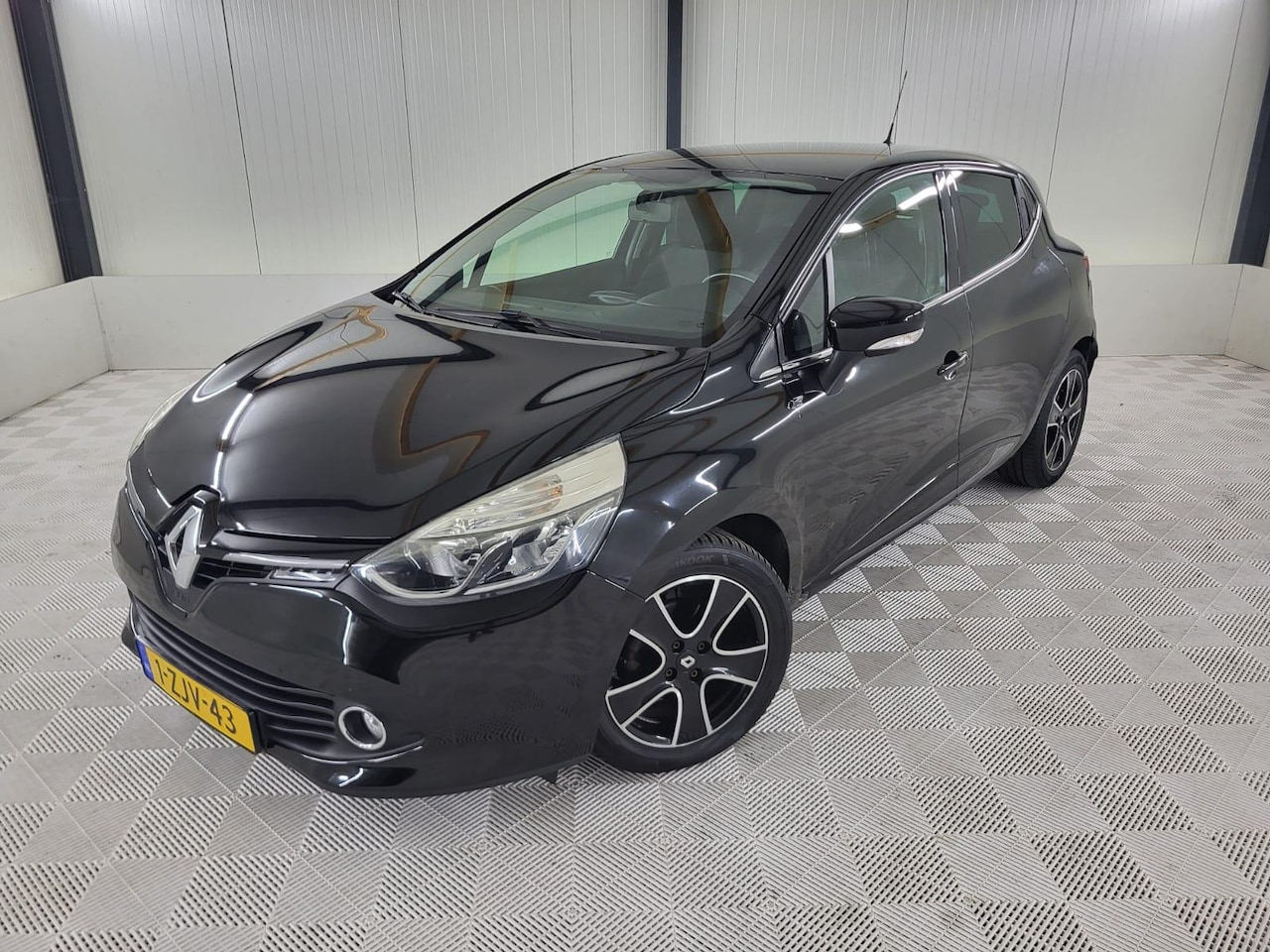 Renault Clio - 0.9 TCe ECO Night&Day, Navigatie, Parkeersensoren - AutoWereld.nl