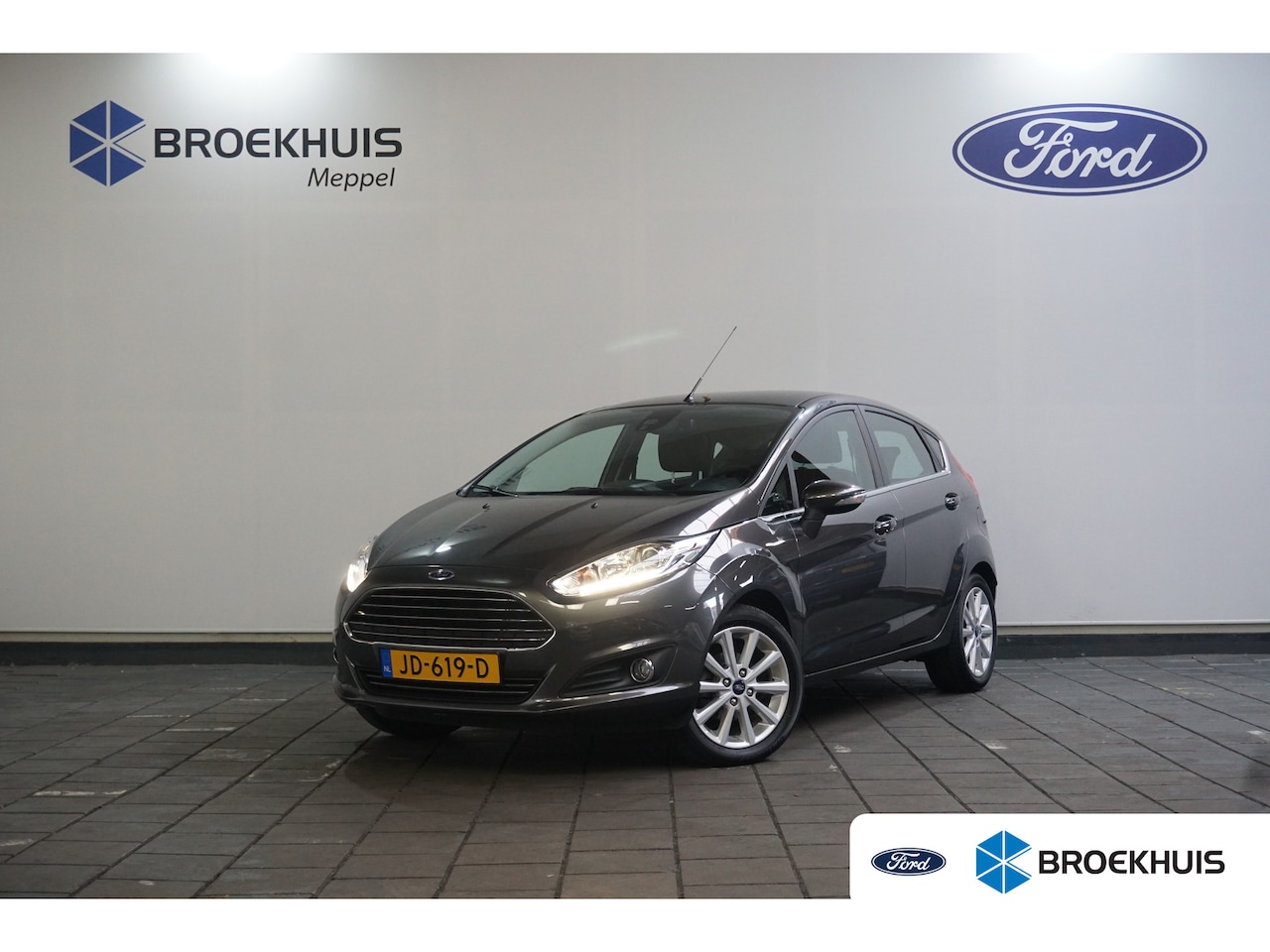 Ford Fiesta - 1.0 Titanium | Cruise control | Lichtmetalen velgen 16" | Navigatiesysteem - AutoWereld.nl