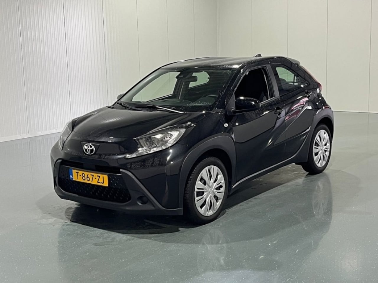 Toyota Aygo X - 1.0 VVT-i MT play 1.0 VVT-i MT Play - AutoWereld.nl
