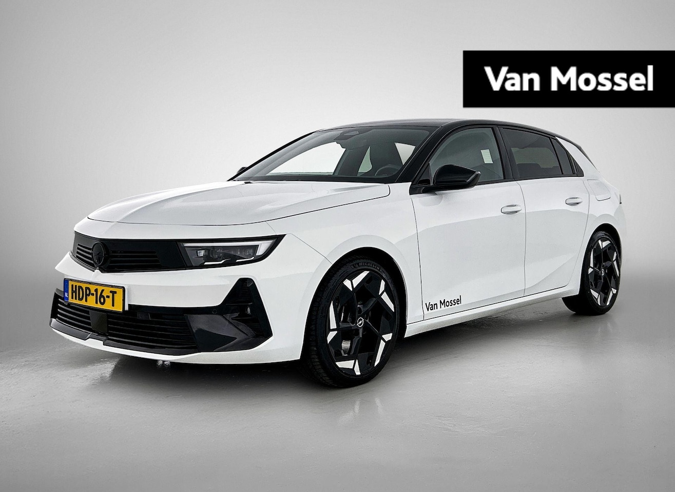 Opel Astra - 1.6 Turbo Plug In Hybrid GSe | 224pk | Navi | Camera | IntelliLUX Led Matrix | Alcantara B - AutoWereld.nl