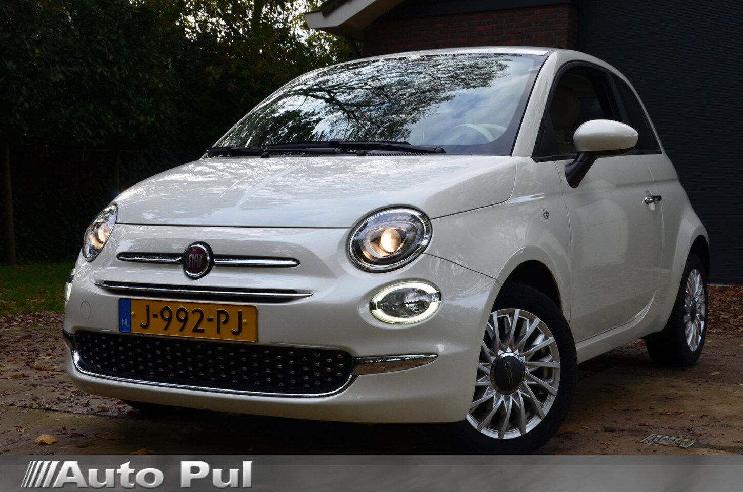 Fiat 500 - 1.0 Hybrid Lounge Airco/Apple Carplay/Android Auto/lichtmetalen velgen 15" - AutoWereld.nl