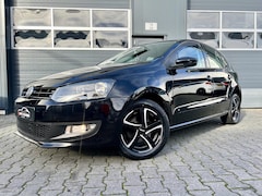 Volkswagen Polo - 1.2-12V Comfortline *MFS*TREKHAAK*AIRCO