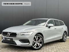 Volvo V60 - 2.0 B4 Essential Edition Climate / park assist / Driver assist / 18 inch