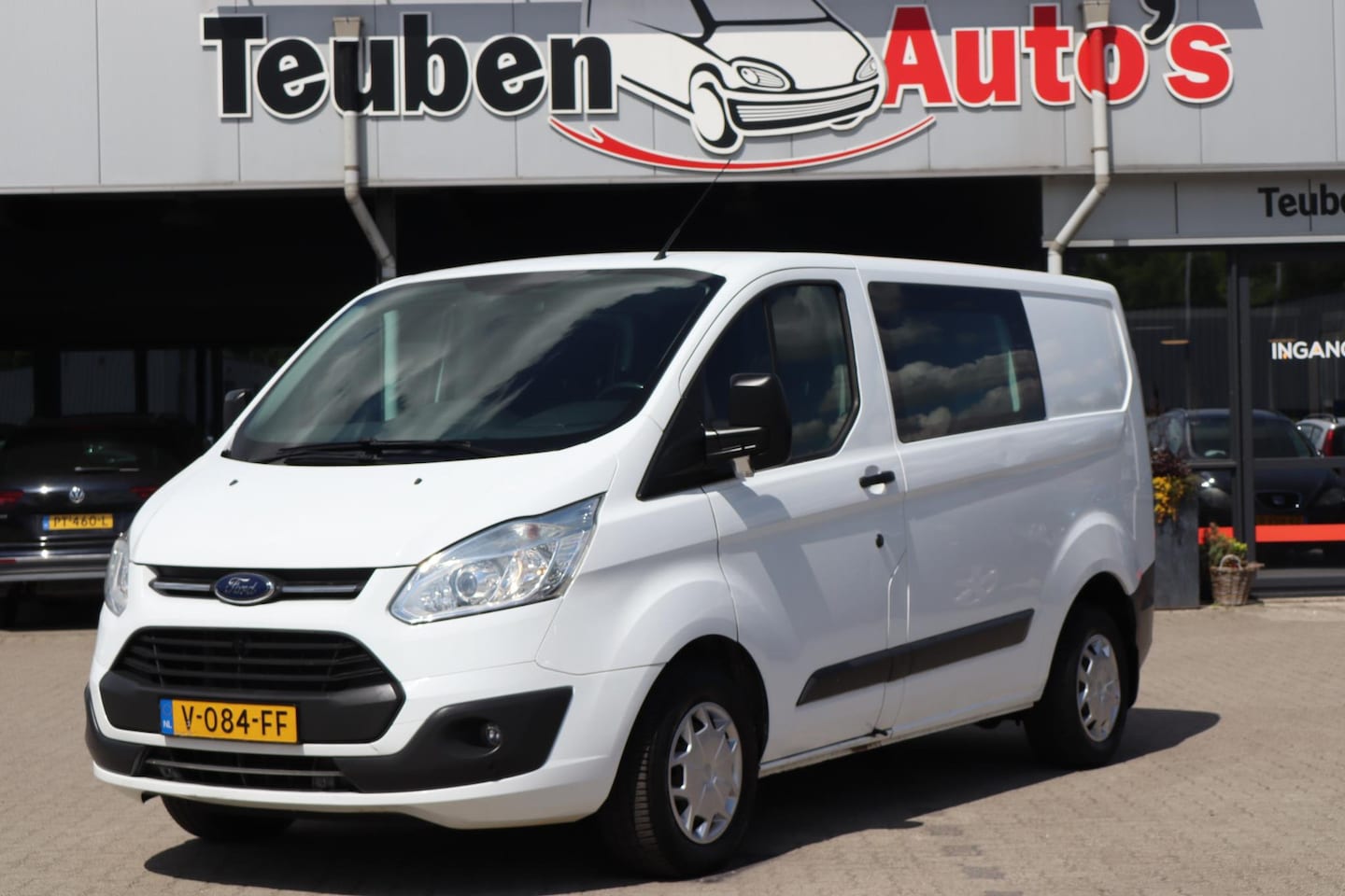Ford Transit Custom - 270 2.0 TDCI L1H1 Trend DC Airco, Radio cd speler, 2 Achterdeuren, Trekhaak, Stoelverwarmi - AutoWereld.nl