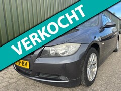 BMW 3-serie Touring - 318i Executive met Nieuwe APK