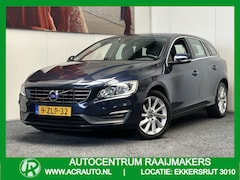 Volvo V60 - 1.6 D2 MOMENTUM NAVIGATIE CRUISE CONTROL CLIMATE CONTROL BLUETOOTH TELEFOON MEDIA VOORBERE