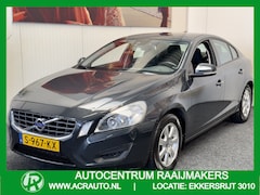 Volvo S60 - 1.6 T3 KINETIC CRUISE CONTROL CLIMATE CONTROL BLUETOOTH TELEFOON MEDIA VOORBEREIDING PDC A