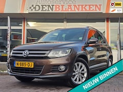 Volkswagen Tiguan - 2.0 TSI Sport&Style 4Motion Automaat BJ.2012 / Panodak / Pdc / Airco ECC / 17"Lmv